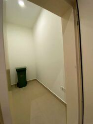 Sunrise Avenue (D28), Terrace #498017401